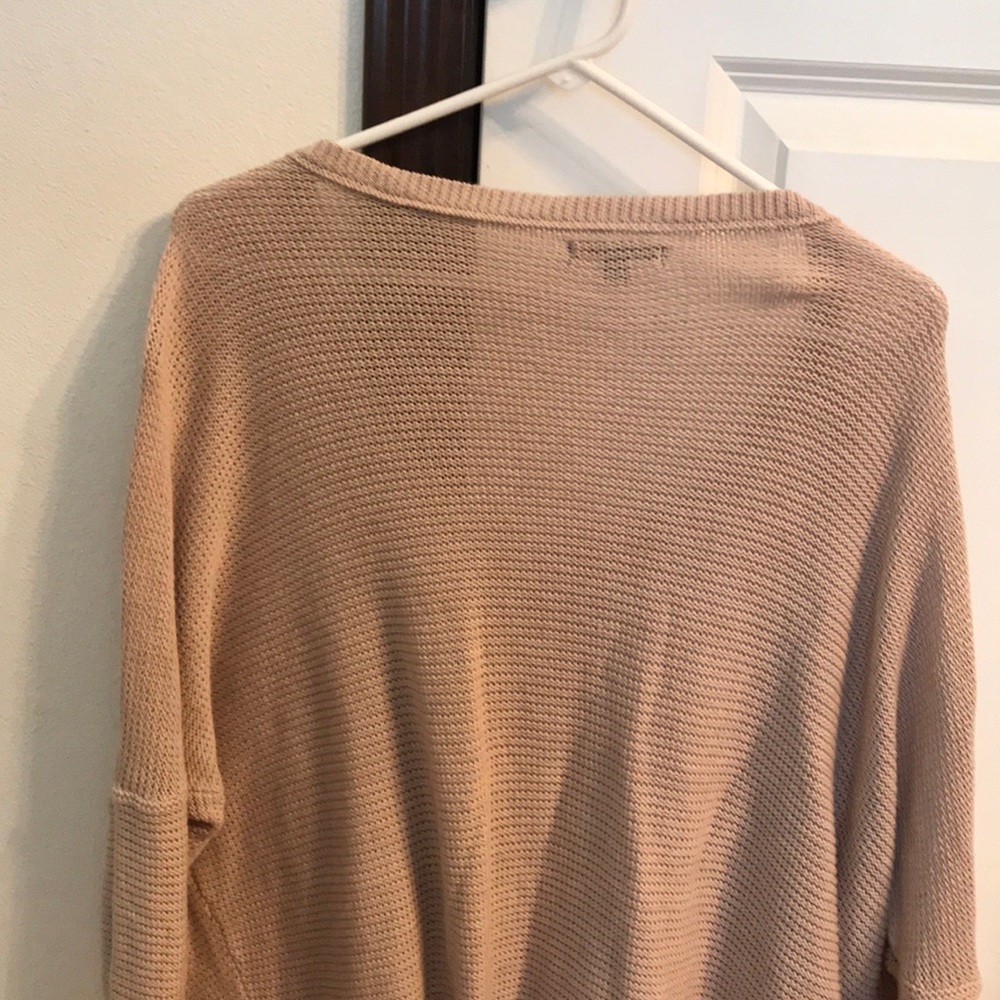 Lightweight Cute Sweater. - image 4